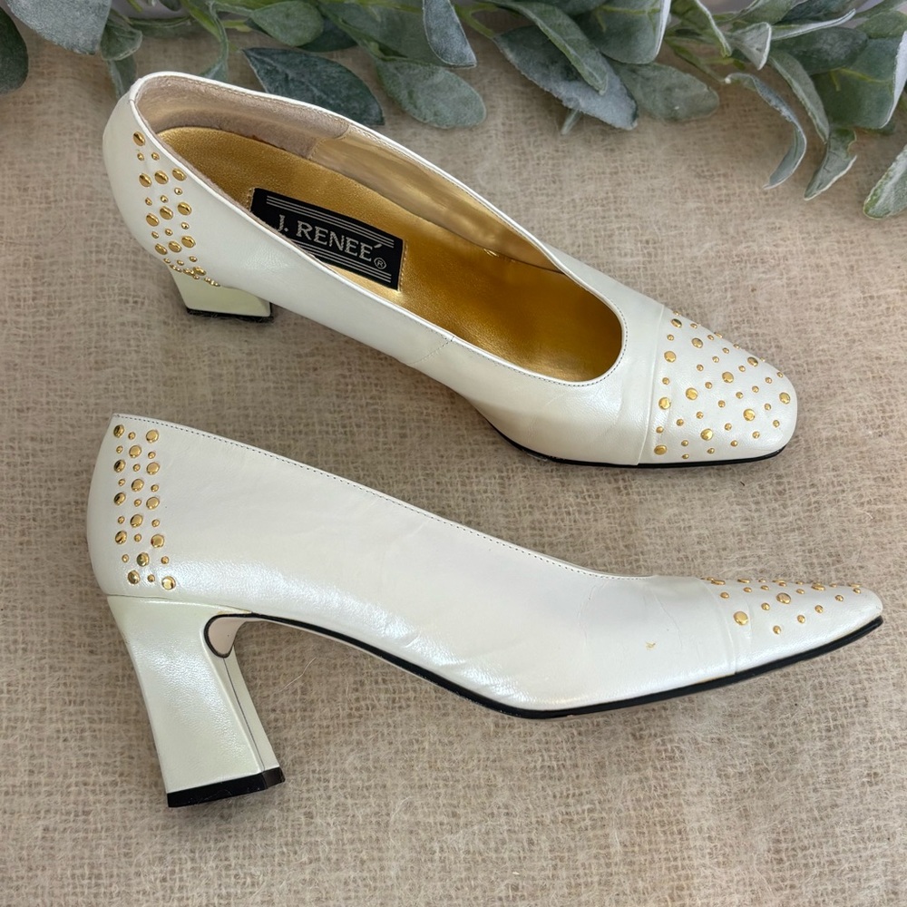 J Renee Chalet pump heels white with gold studs size 7.5 N